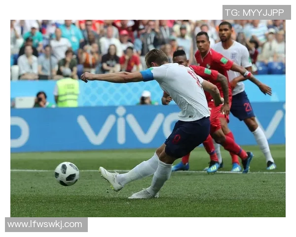 足球明星精彩射点球瞬间集锦及图片欣赏 足球明星精彩射点球瞬间集锦及图片欣赏