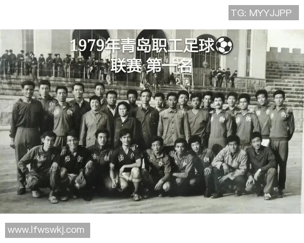 昔日绿茵传奇重聚赛场退役足球明星们的精彩对决与感人故事 昔日绿茵传奇重聚赛场退役足球明星们的精彩对决与感人故事